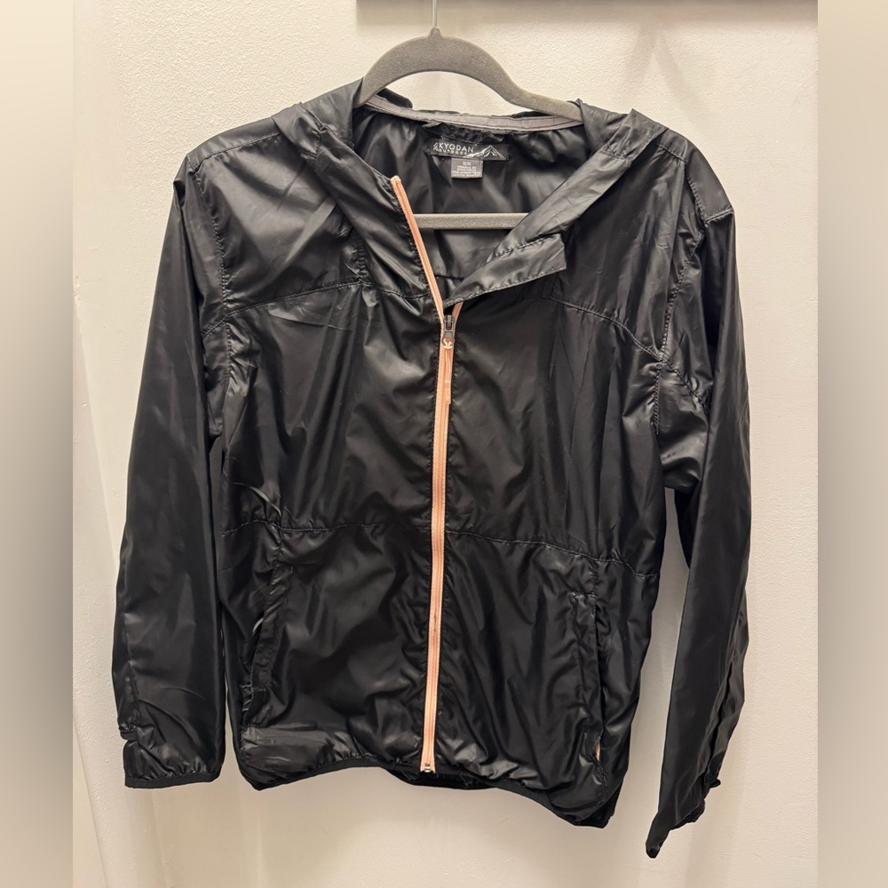 Black Hooded Windbreaker with Light Pink Zipper